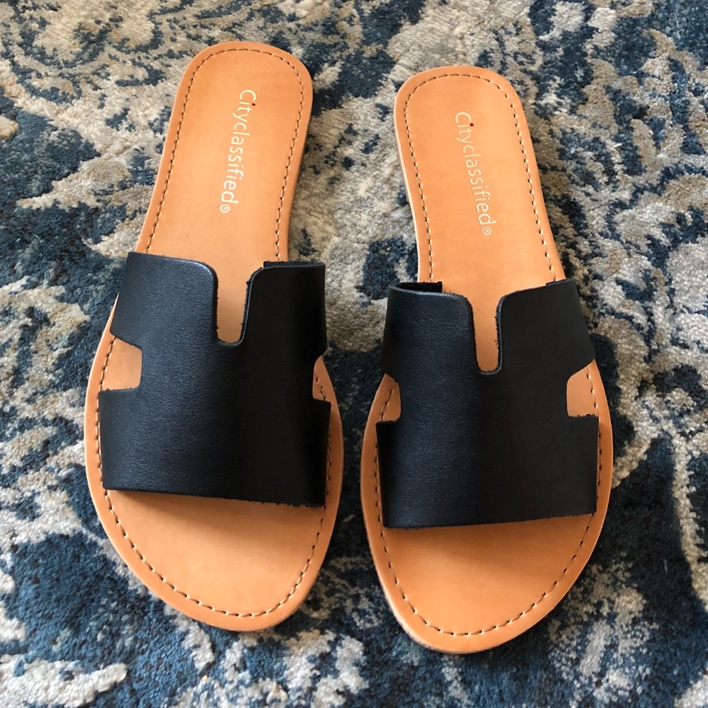 Designer look sandals